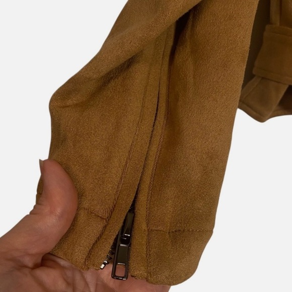 NWT Faux Suede Camel Moto Jacket Zip Belted Biker Style Epaulet Stretch Women L - Picture 5 of 8